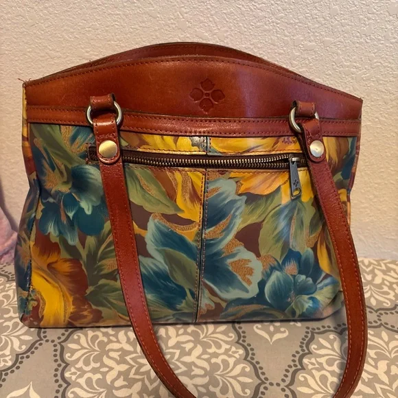 Patricia Nash Handbag - Picture 3 of 4